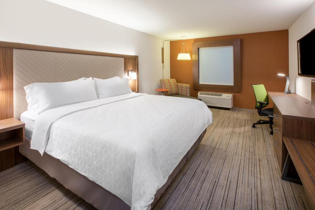 Holiday Inn Express - Blair By Ihg Exterior foto
